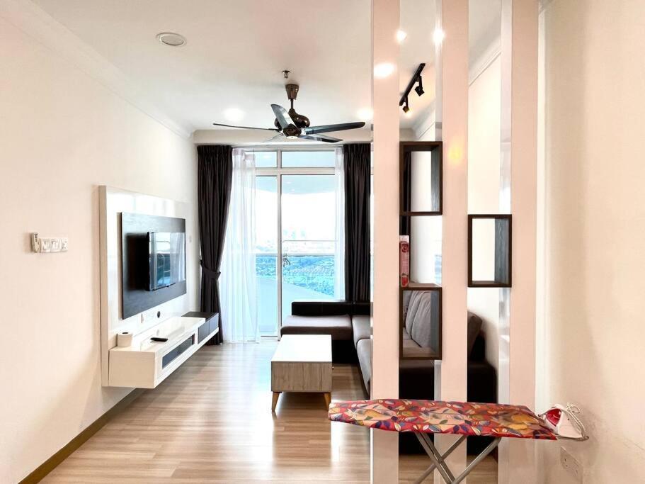Concept Suite 05 @ The Wave Residence Tranquerah エクステリア 写真