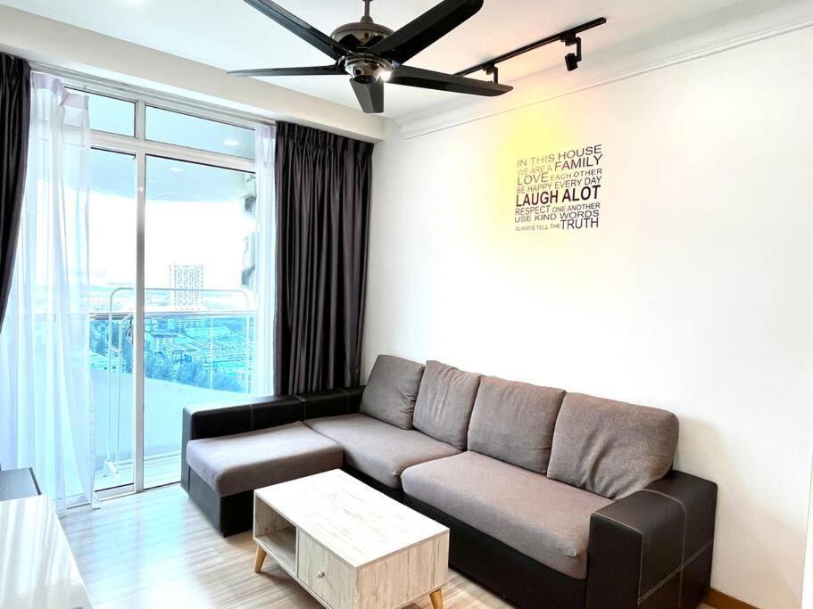 Concept Suite 05 @ The Wave Residence Tranquerah エクステリア 写真